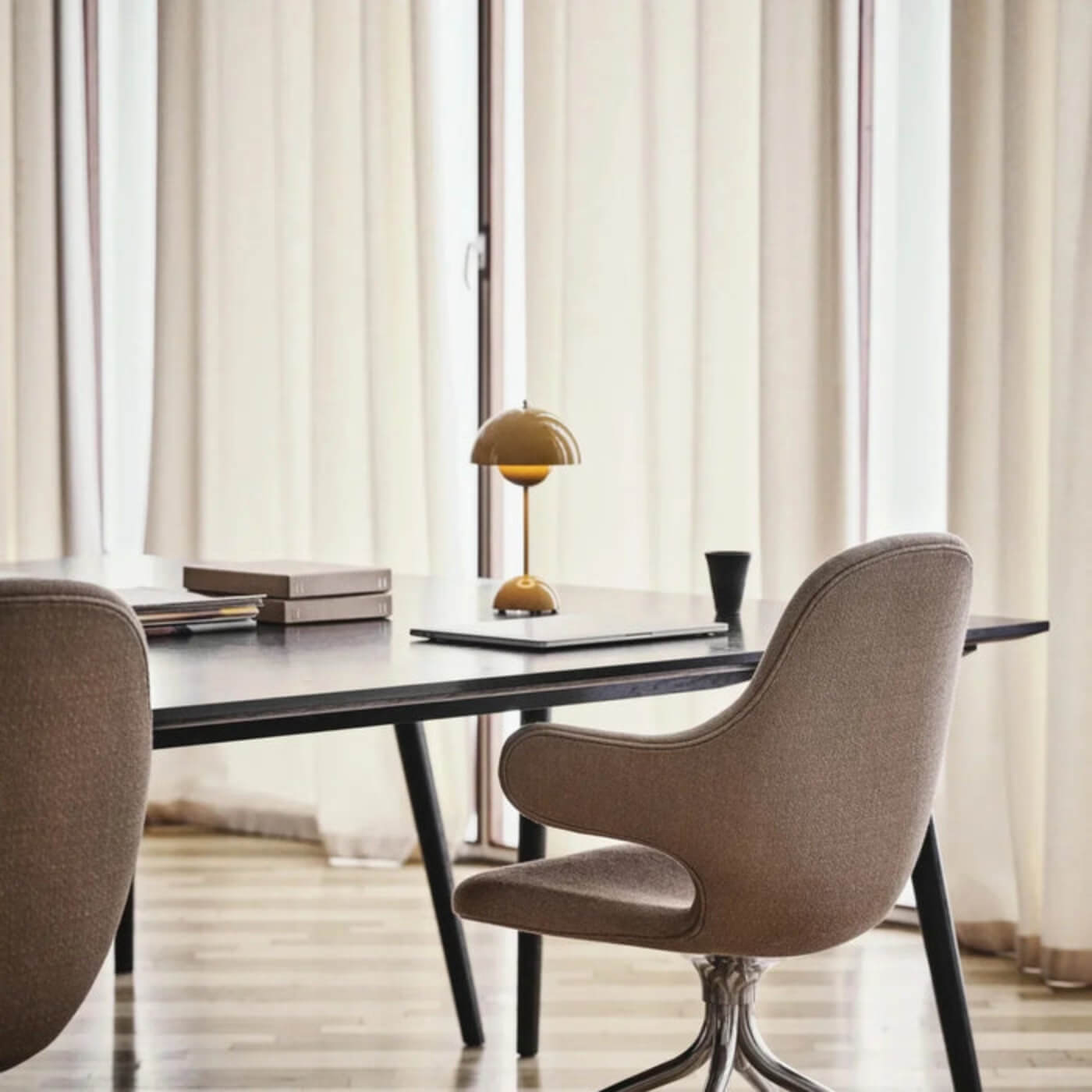 Elegant Bordlampe - Svampelampe Flowerbud