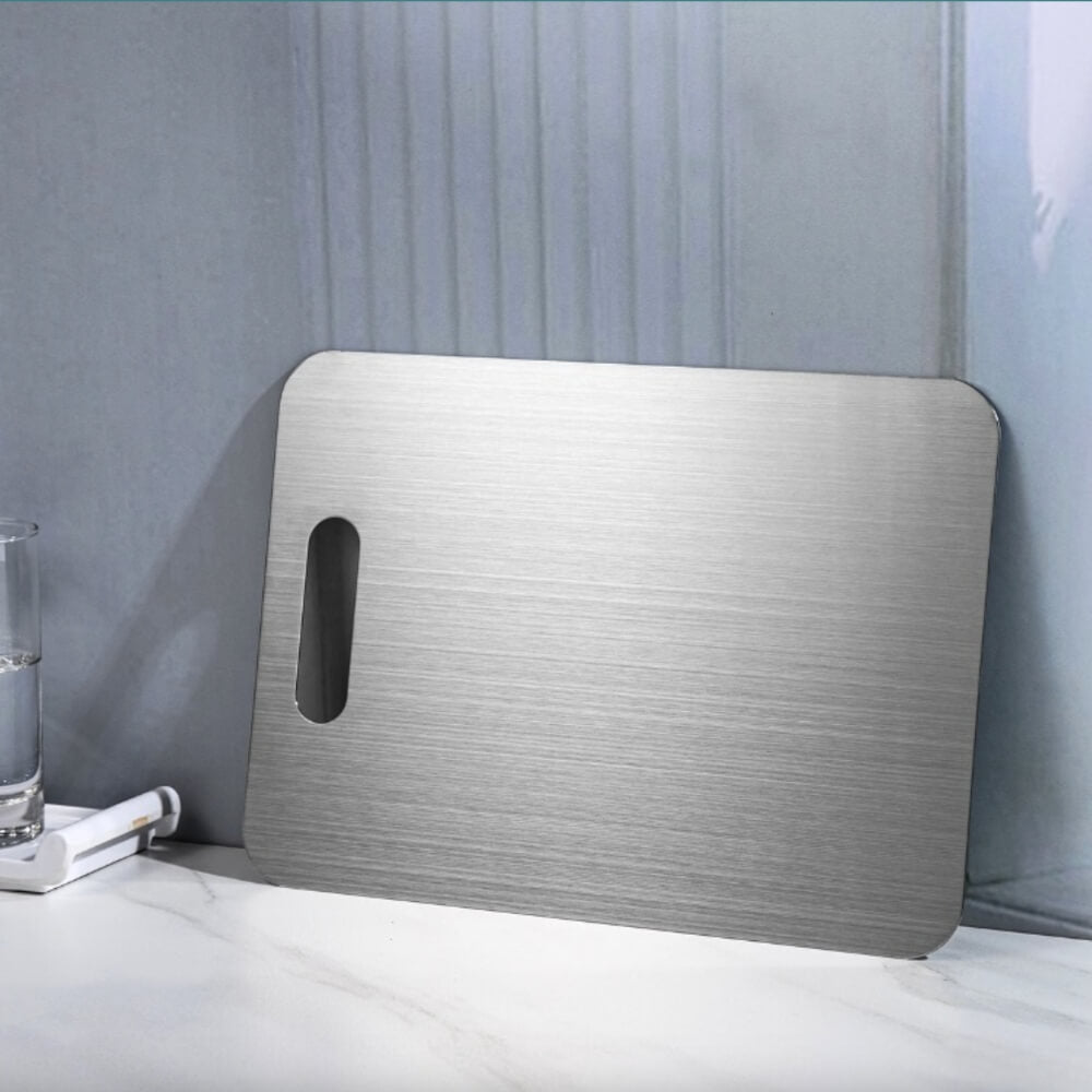 TitanBoard™ - Den Holdbare Skærebræt i Titanium