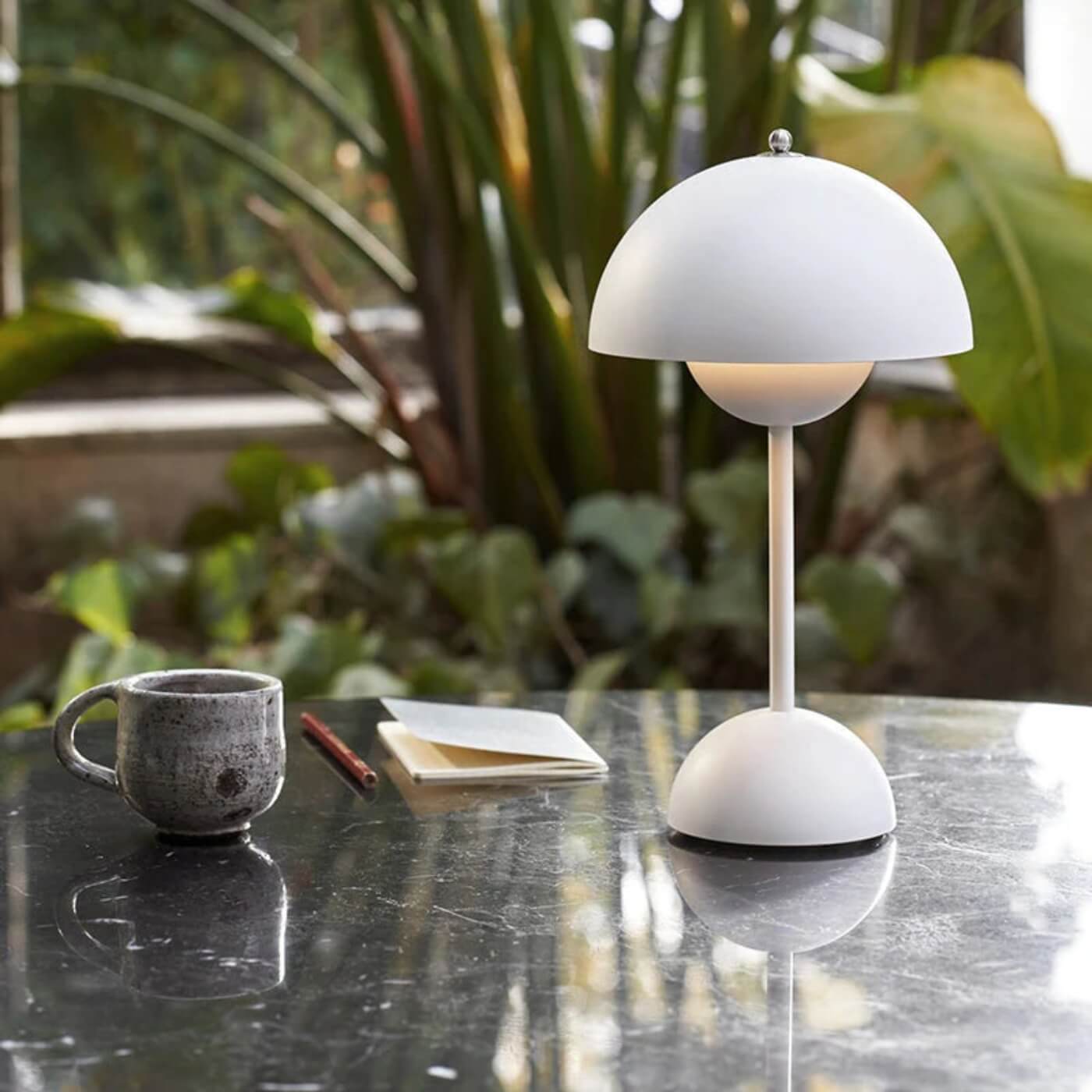 Elegant Bordlampe - Svampelampe Flowerbud